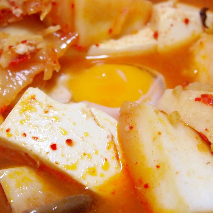 豆腐とエリンギと卵のチゲスープ